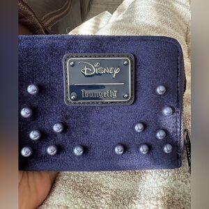 Disney Loungefly Blue Wrap Around Minnie Mouse Wallet